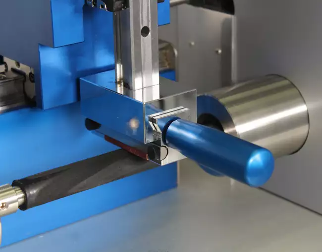 hose abrasion tester drive: ゴムホース用摩耗計。磨耗ツールアセンブリの詳細。